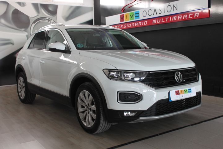 Blanco Usado 2021 VW T-Roc Advance SUV | 21.900 € (Un poco caro) - Imagen 1/4