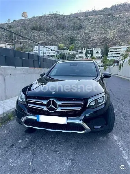 Używany Mercedes GLC220 Exclusive 170 KM (125 kW) 2017 Czarny SUV