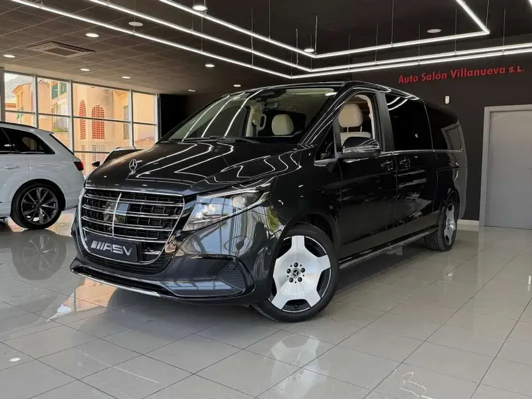Usado Mercedes V300 Exclusive 239 CV (175 kW) 2024 Gris Monovolumen