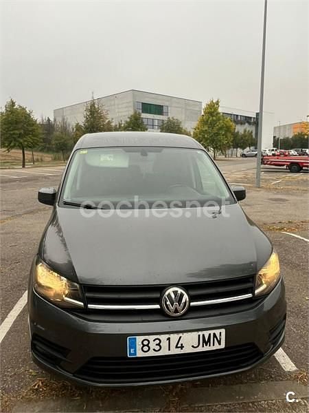 Gris / plata Usado 2016 VW Caddy Trendline Monovolumen | 11.000 € (Buen precio) - Imagen 1/4