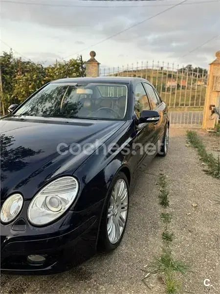Usado Mercedes E220 170 CV (125 kW) 2008 Azul Berlina