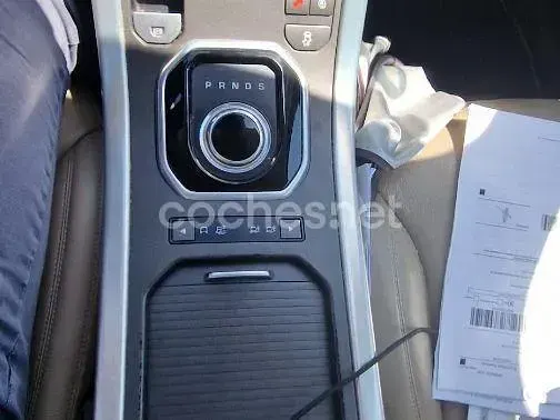 Usado Land Rover Range Rover evoque HSE 240 CV (176 kW) 2018 Gris / plata SUV