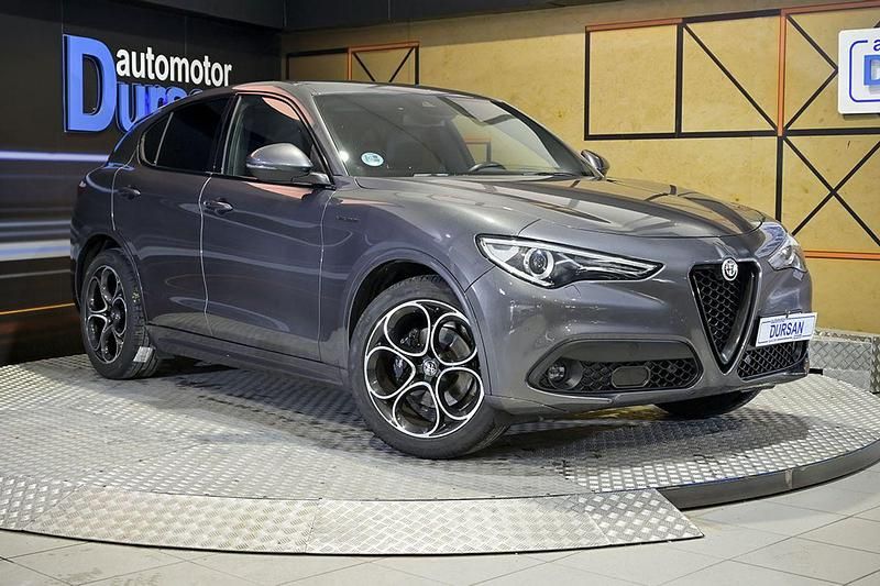 Usado Alfa Romeo Stelvio Veloce 210 CV (154 kW) 2021 Gris SUV