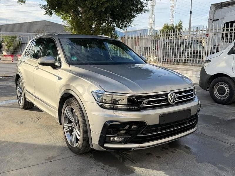 Gris / plata Usado 2019 VW Tiguan R-line SUV | 25.500 € (Precio justo) - Imagen 1/4