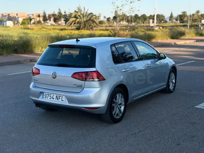Usado VW Golf VII Advance 150 CV (110 kW) 2014 Gris / plata Berlina