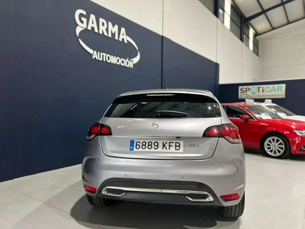 Usado DS Automobiles DS4 Style 120 CV (88 kW) 2017 Gris SUV