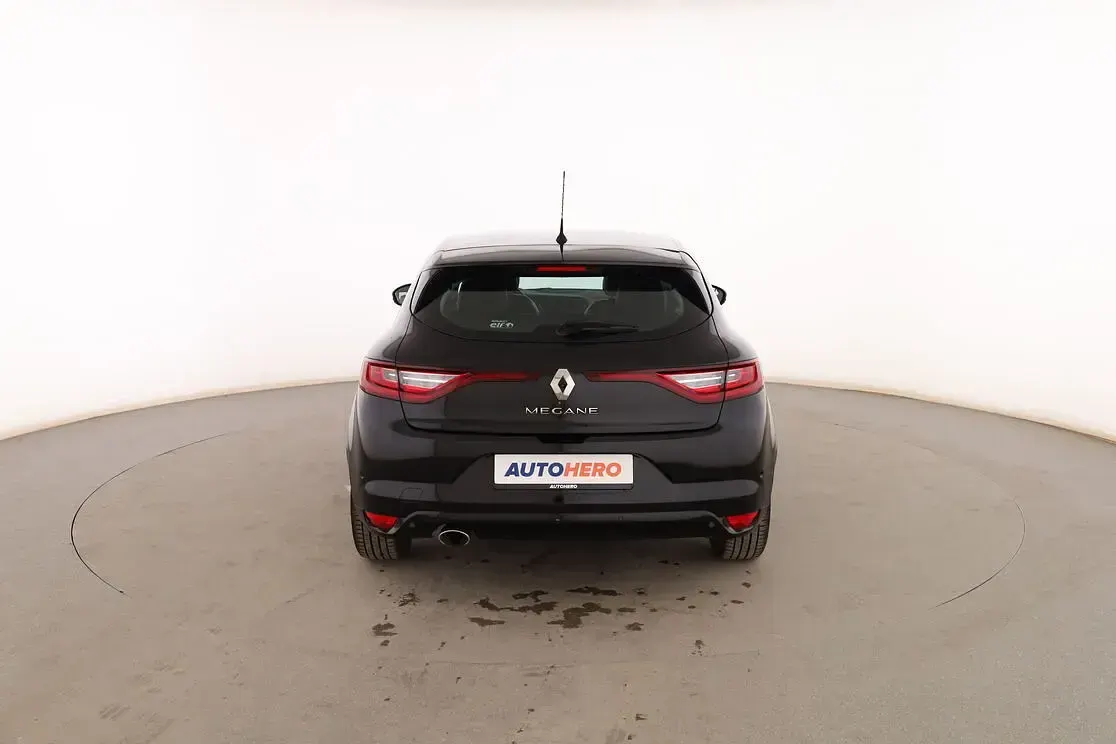 Usado Renault Mégane IV Zen 110 CV (80 kW) 2016 Negro Utilitario