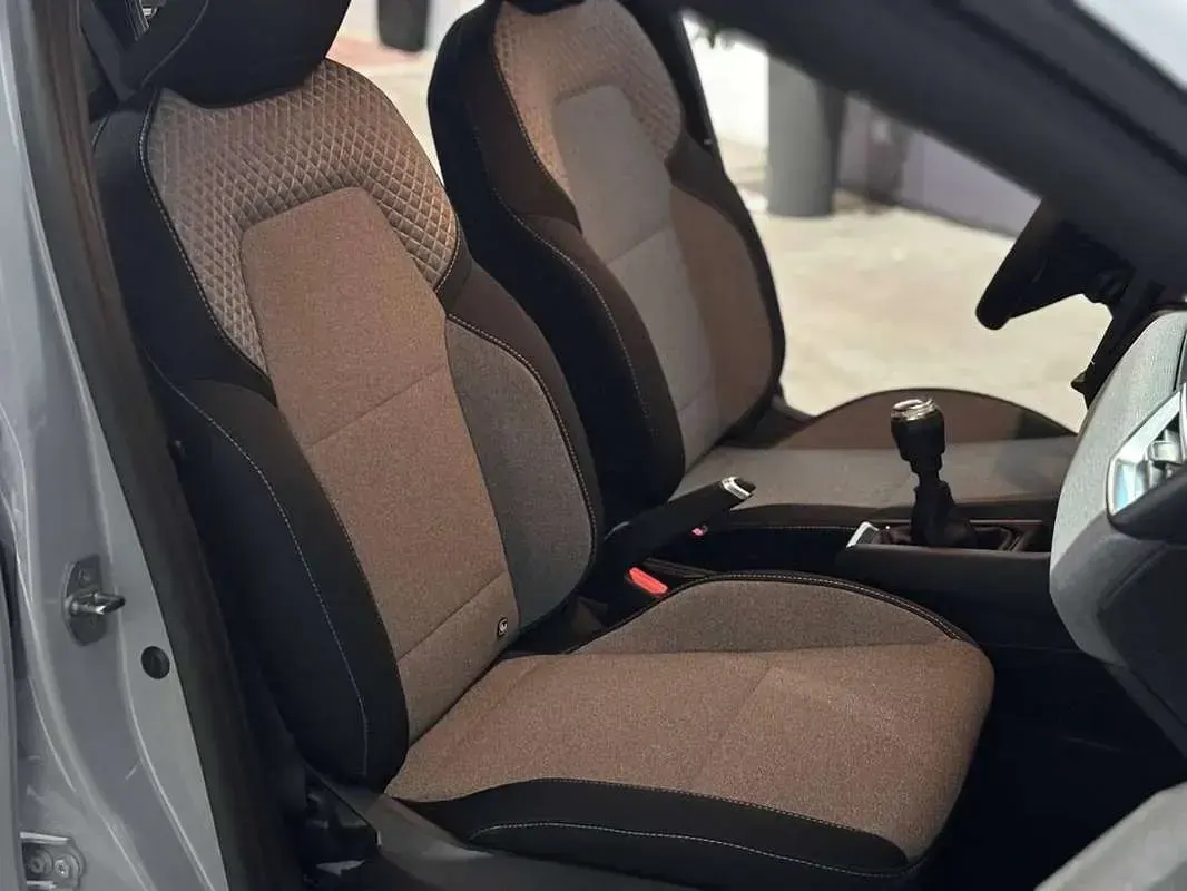 Nuevo Renault Clio Evolution 101 CV (74 kW) 2025 Blanco Utilitario