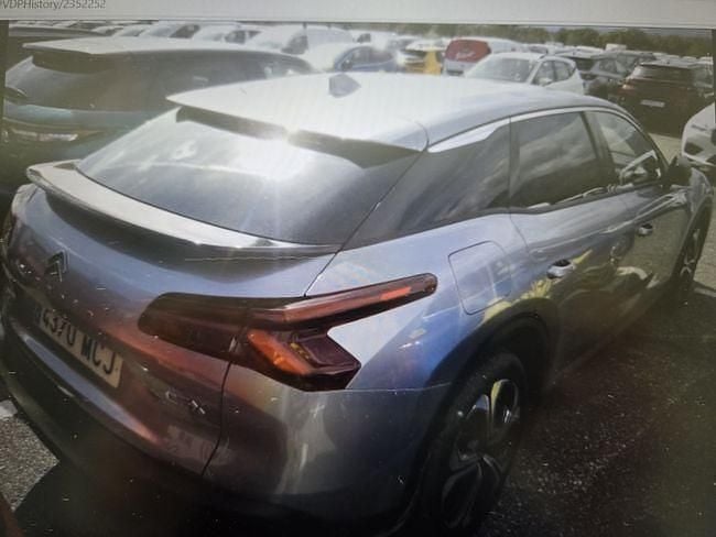 Usado Citroën C5 X Shine 180 CV (132 kW) 2023 Gris Familiar