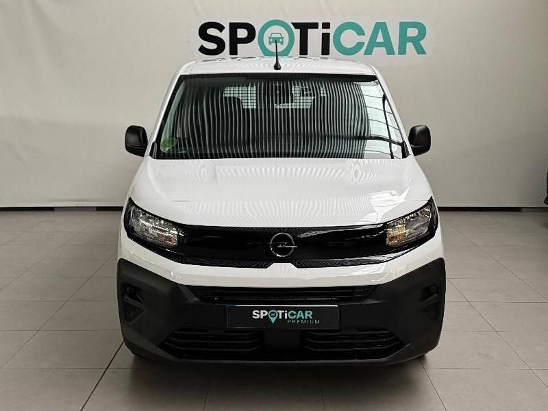 Usado Opel Combo Edition 100 CV (73 kW) 2024 Blanco Monovolumen