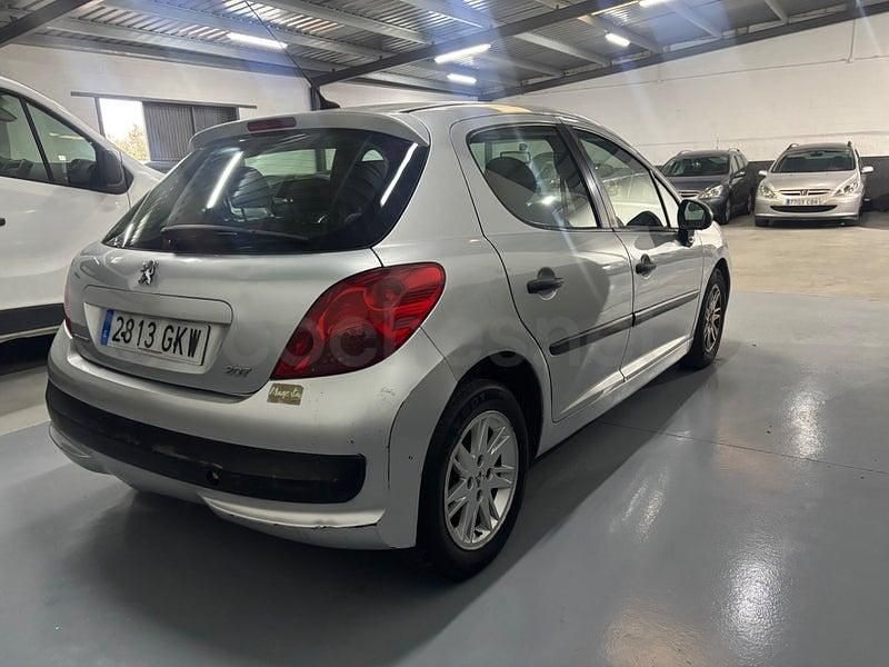 Usado Peugeot 207 90 CV (66 kW) 2009 Gris / plata Berlina
