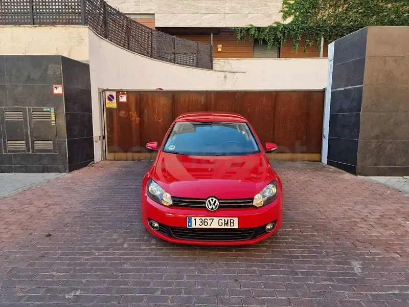Usado VW Golf VI Advance 110 CV (80 kW) 2010 Rojo Berlina