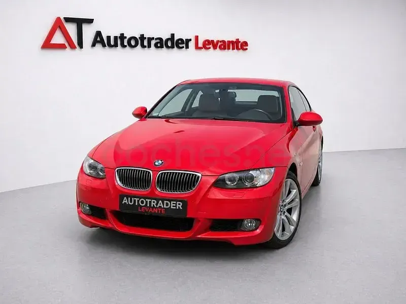 Usado BMW 330 Cabriolet 231 CV (169 kW) 2007 Rojo Descapotable