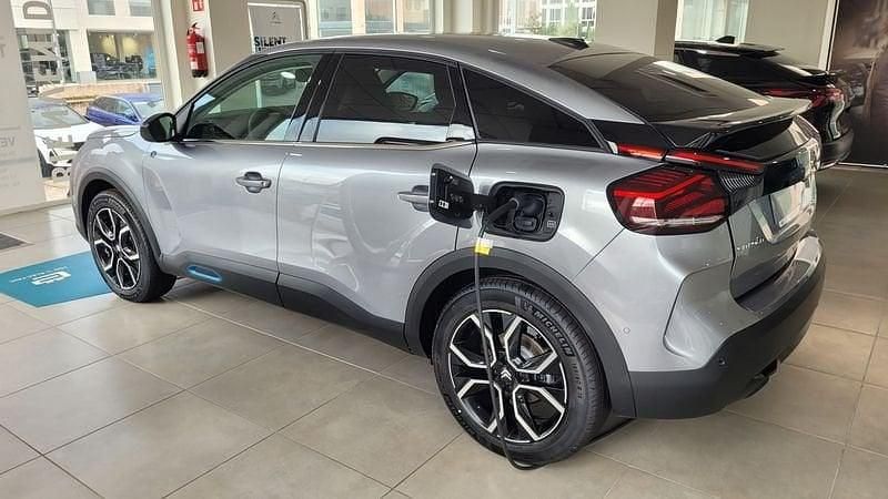 Usado Citroën e-C4 Shine 100 kW (136 CV) 2023 Gris