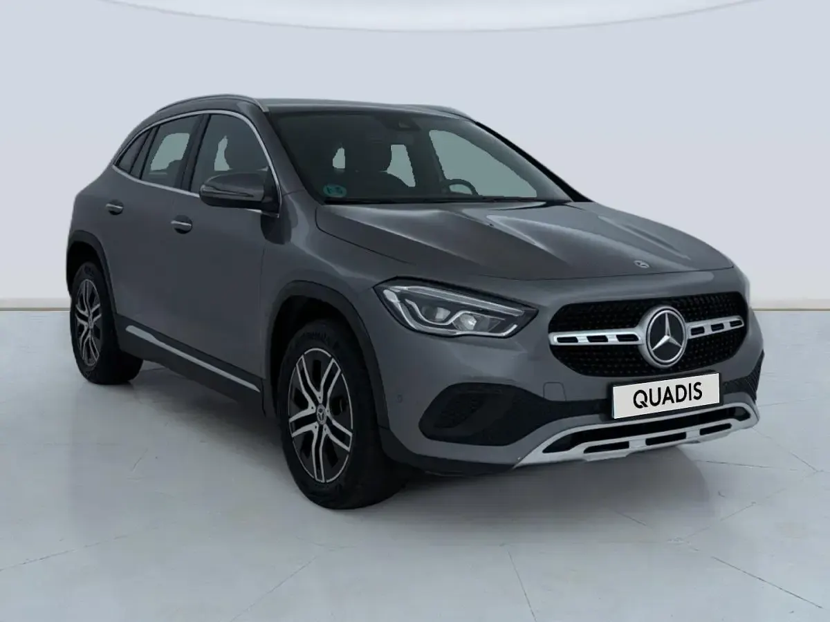 Usado Mercedes GLA200 150 CV (110 kW) 2022 Gris SUV