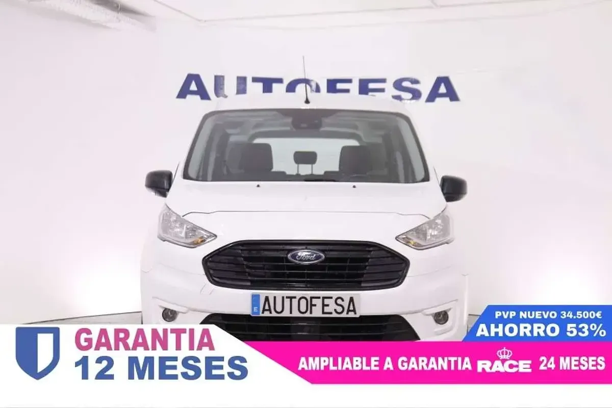 Usado Ford Tourneo Trend 101 CV (74 kW) 2019 Blanco Familiar
