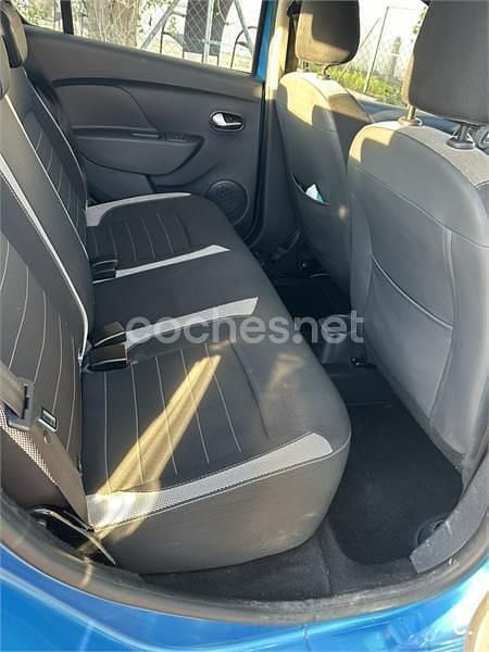 Usado Dacia Sandero Comfort 90 CV (66 kW) 2018 Azul Berlina