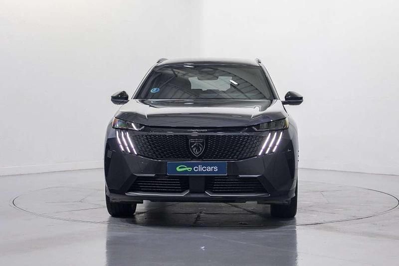 Usado Peugeot 5008 Allure 136 CV (100 kW) 2025 Gris SUV