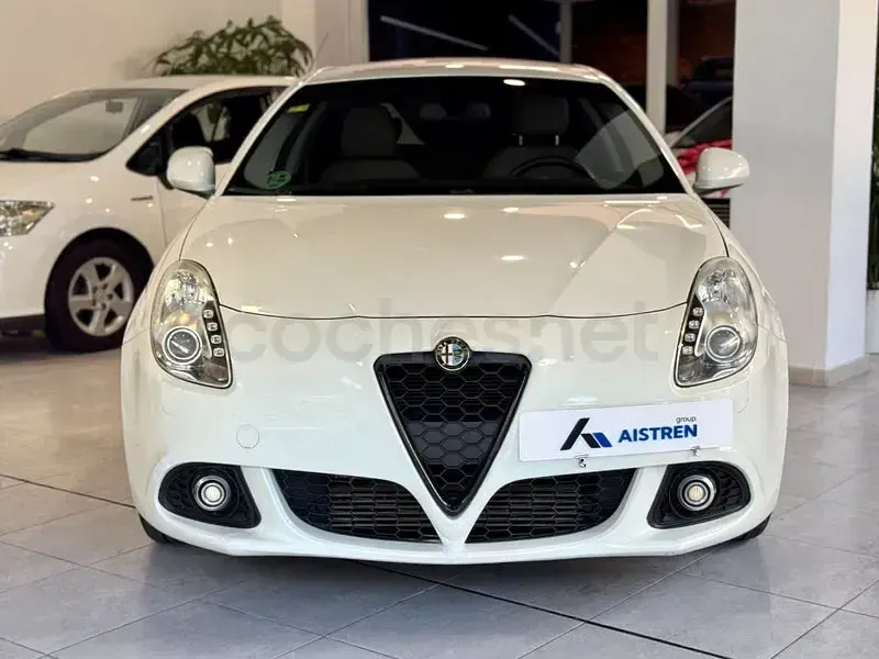 Usado Alfa Romeo Giulietta 170 CV (125 kW) 2016 Blanco Utilitario