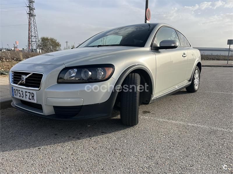 Usado Volvo C30 109 CV (80 kW) 2008 Beige Utilitario