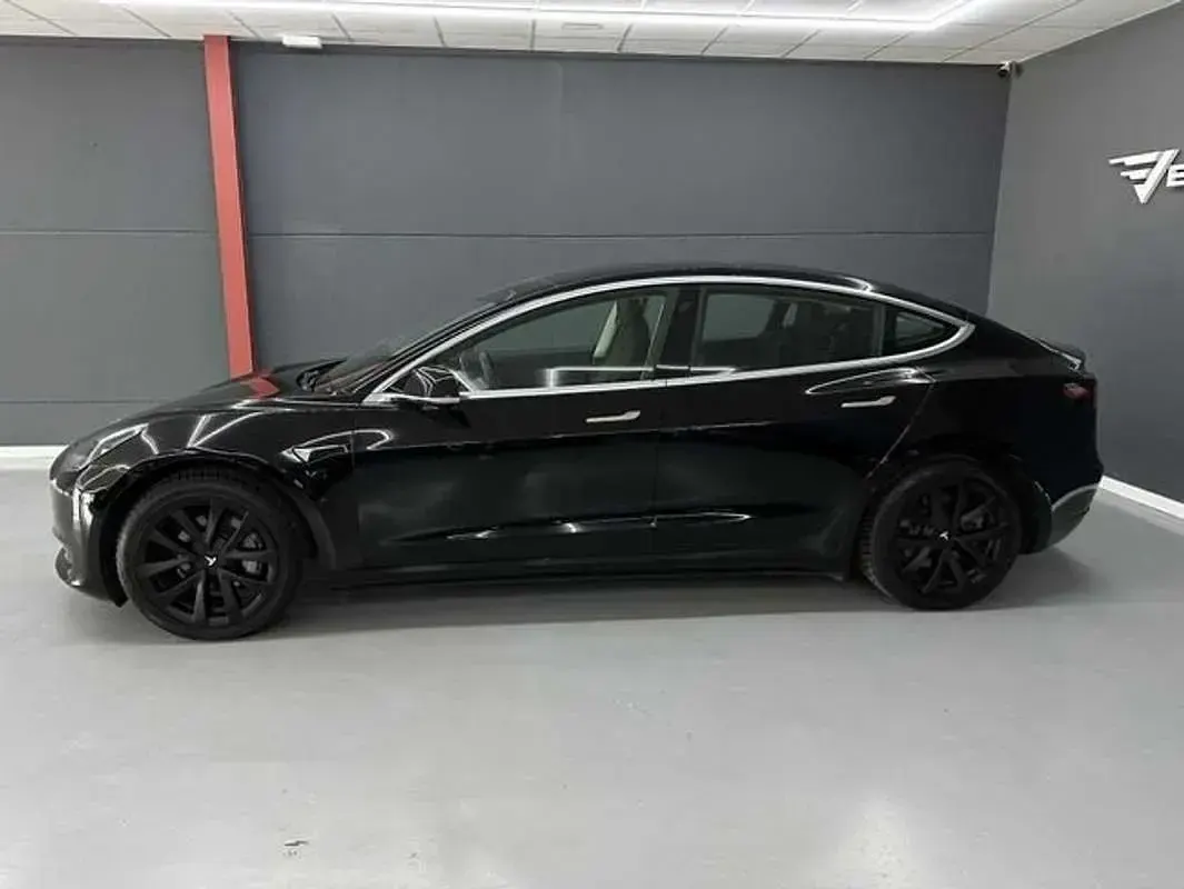 Usado Tesla Model 3 Standard Range Plus 208 kW (283 CV) 2021 Negro Berlina