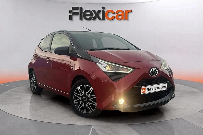 Rojo Usado 2020 Toyota Aygo X-cite Utilitario | 9890 € (Super precio) - Imagen 1/4