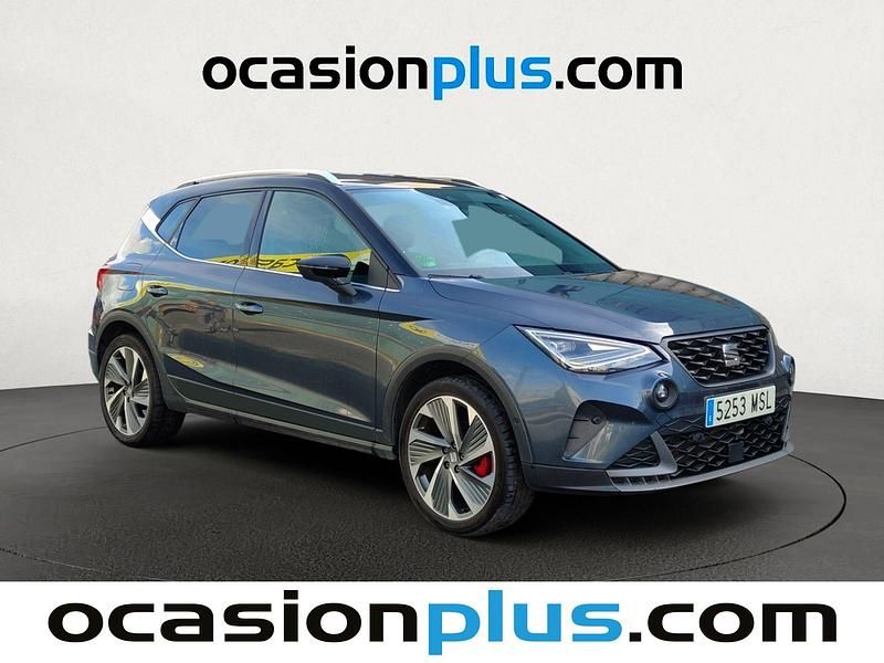 Usado Seat Arona FR 150 CV (110 kW) 2024 Gris SUV