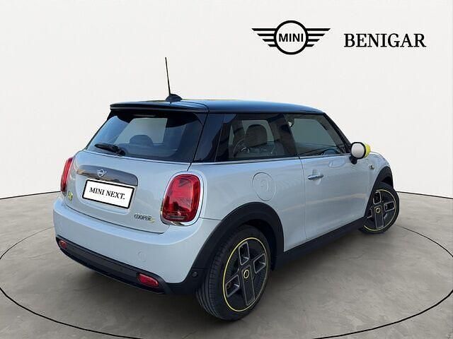Usado Mini Cooper SE 135 kW (184 CV) 2020 Gris Utilitario