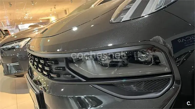 Usado Lynk & Co 01 261 CV (191 kW) 2023 Negro SUV