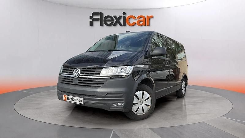 Usado VW Caravelle 150 CV (110 kW) 2023 Negro Monovolumen