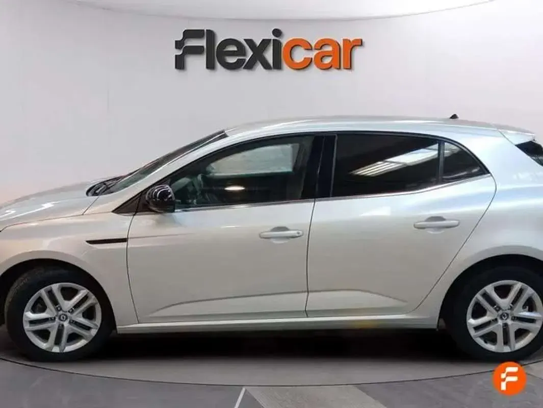 Usado Renault Mégane Intens 132 CV (97 kW) 2016 Gris Utilitario