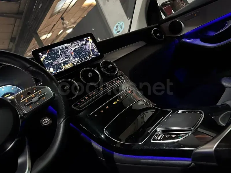 Usado Mercedes GLC220 194 CV (142 kW) 2022 Blanco SUV