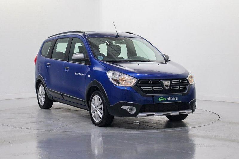 Usado Dacia Lodgy Comfort 115 CV (84 kW) 2022 Azul Monovolumen