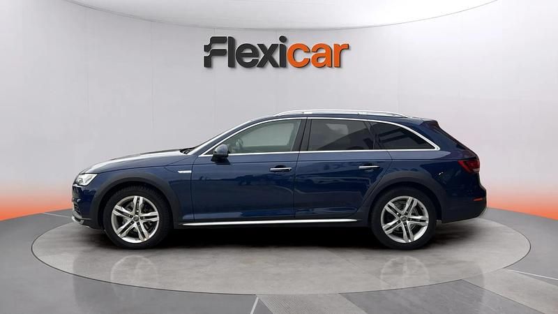 Usado Audi A4 Allroad Premium 163 CV (119 kW) 2017 Azul Familiar