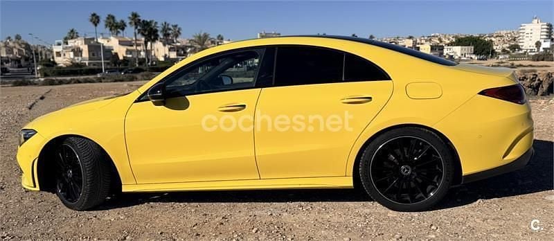 Usado Mercedes CLA250 Shooting Brake 218 CV (160 kW) 2019 Amarillo Familiar