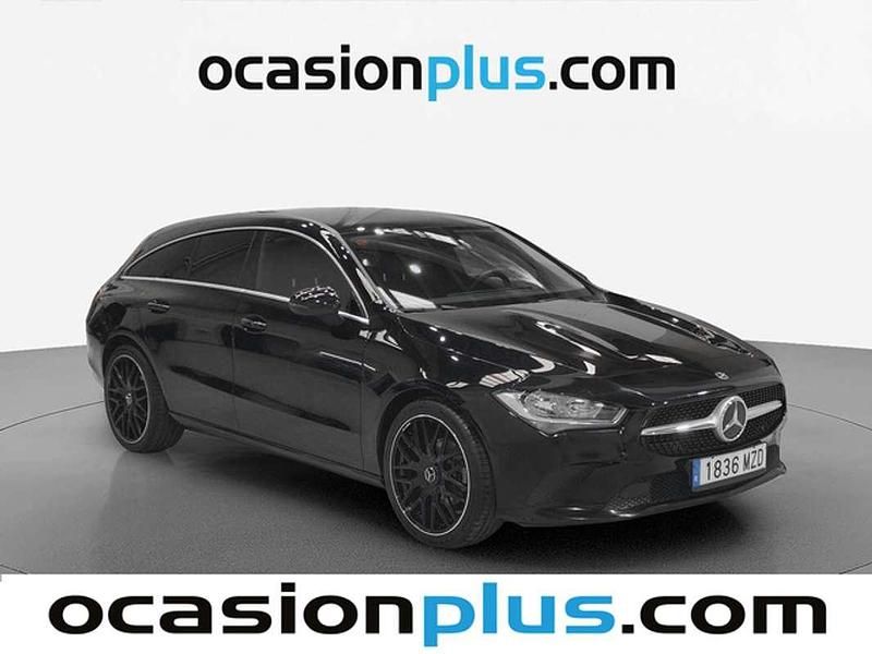 Usado Mercedes CLA180 Shooting Brake 136 CV (100 kW) 2022 Negro Familiar