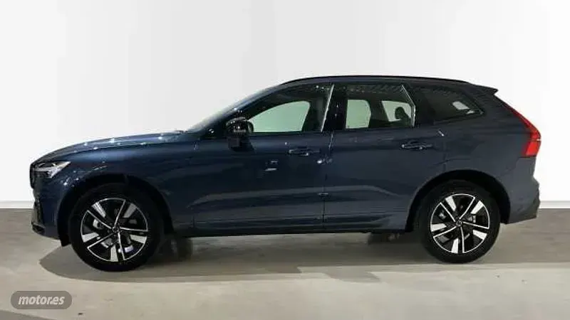 Nuevo Volvo XC60 Plus 250 CV (183 kW) 2026 Azul SUV