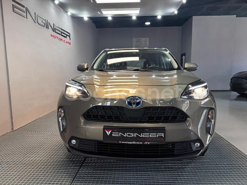 Usado Toyota Yaris Cross Business Edition 116 CV (85 kW) 2022 Verde SUV