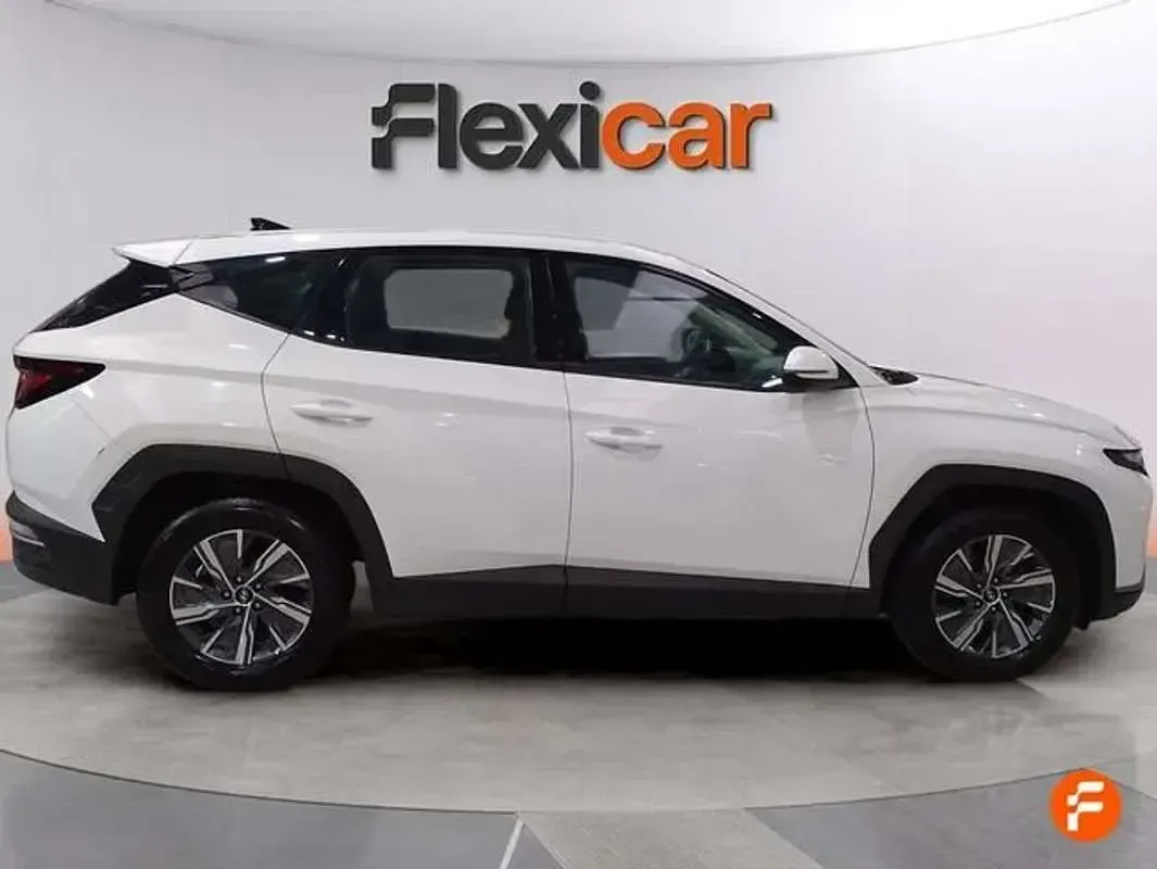 Begagnad Hyundai Tucson 150 HK (110 kW) 2023 Vit SUV