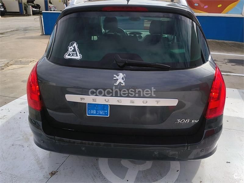 Usado Peugeot 308 SW Premium 136 CV (100 kW) 2009 Negro Familiar