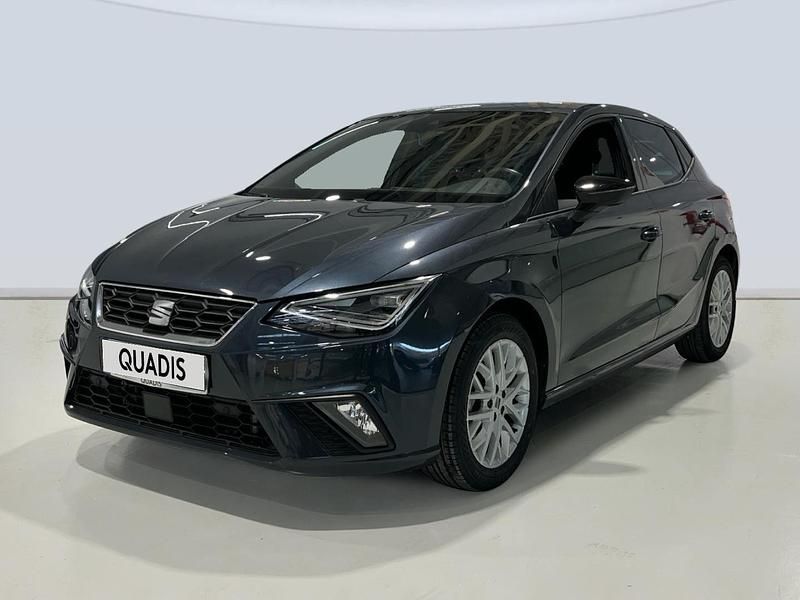 Usado Seat Ibiza FR 110 CV (80 kW) 2022 Gris Utilitario