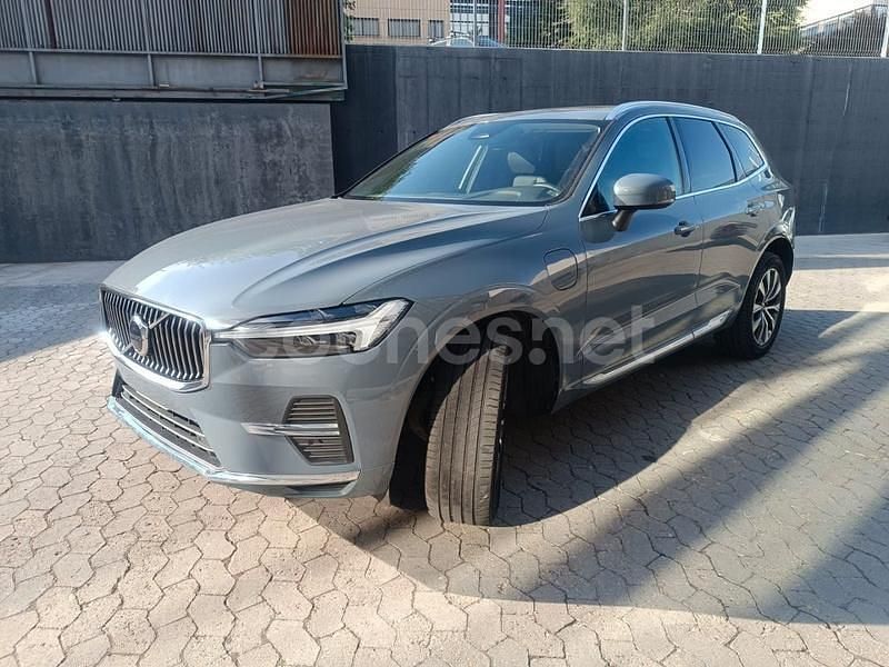 Gris / plata Usado 2022 Volvo XC60 Plus SUV | 38.595 € (Precio justo) - Imagen 1/4