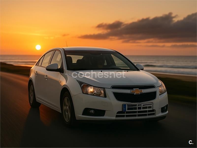 Blanco Usado 2011 Chevrolet Cruze Berlina | 5000 € (Precio justo) - Imagen 1/4
