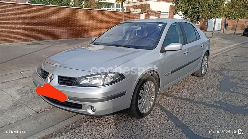 Gris / plata Usado 2008 Renault Laguna III Privilege Berlina | 3995 € (Buen precio) - Imagen 1/4