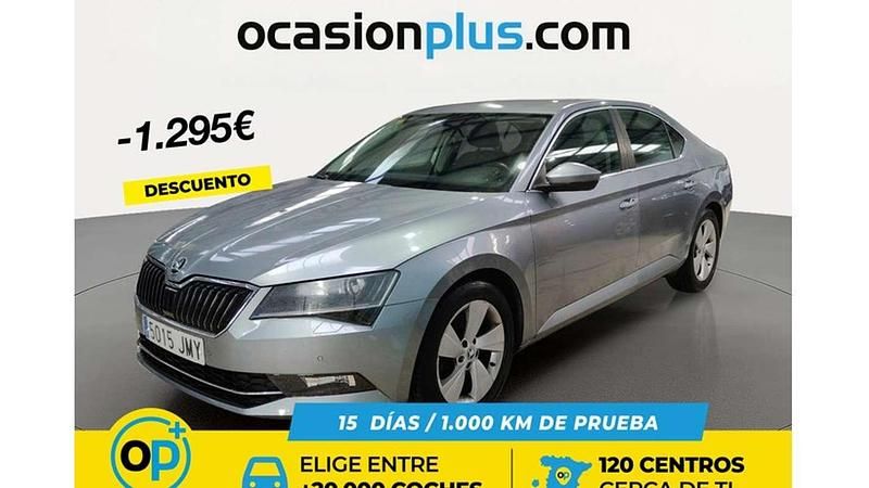 Usado Skoda Superb Ambition 120 CV (88 kW) 2016 Gris Berlina