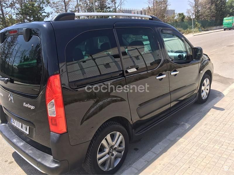Usado Citroën Berlingo 110 HP (80 kW) 2009 Preto Monovolume