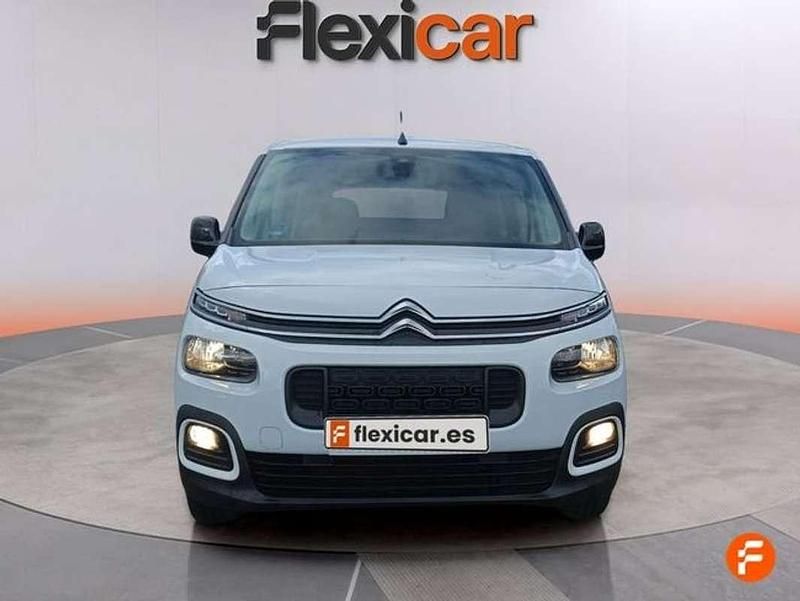 Usado Citroën Berlingo Feel 102 CV (75 kW) 2023 Blanco Monovolumen