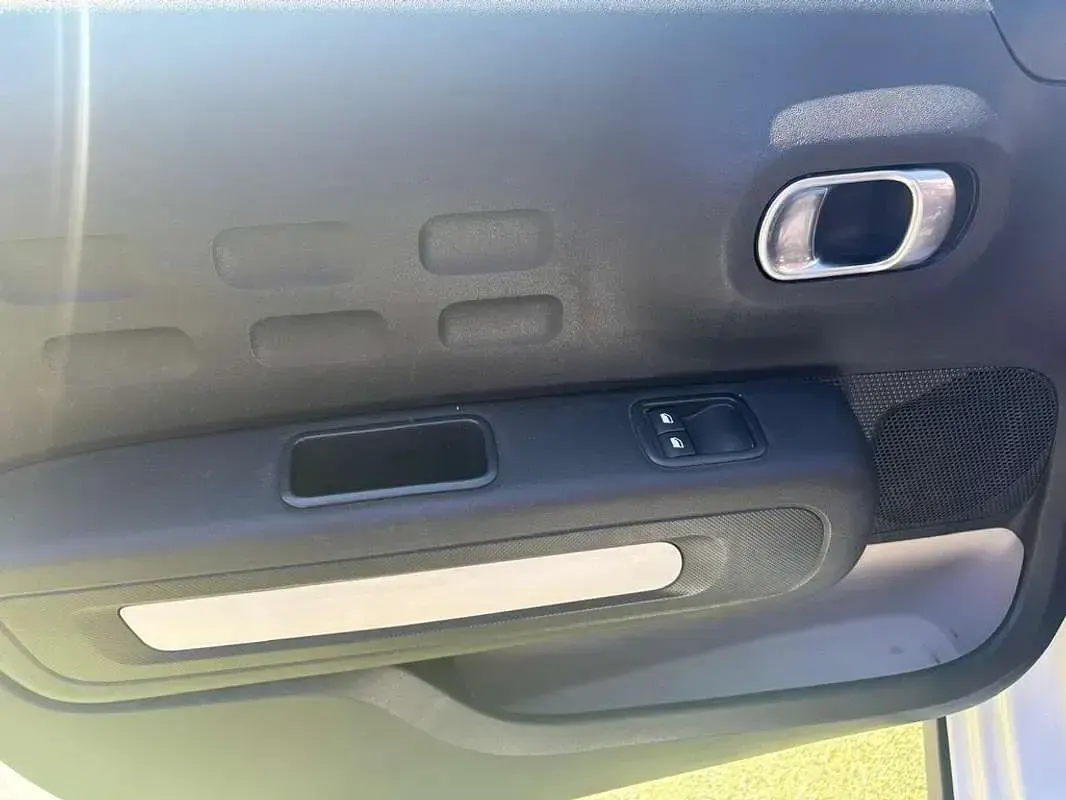 Usado Citroën C3 Feel 99 CV (72 kW) 2022 Blanco Utilitario