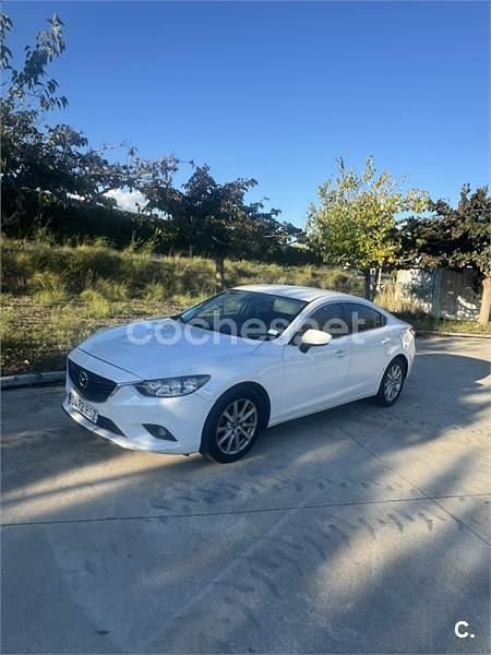 Blanco Usado 2013 Mazda 6 Luxury Berlina | 5000 € (Caro) - Imagen 1/4