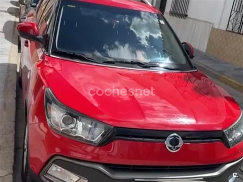 Rojo Usado 2017 Ssangyong XLV SUV | 11.000 € - Imagen 1/4